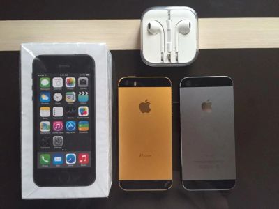 Лот: 7778490. Фото: 1. iPhone 5s gold. Смартфоны