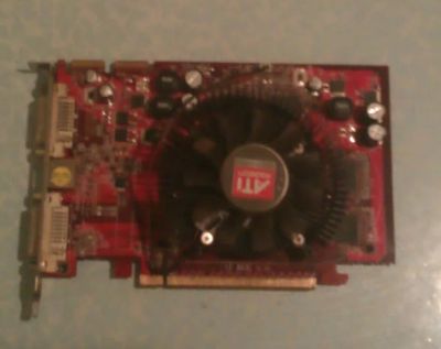 Лот: 4829794. Фото: 1. Видеокарта Radeon HD2600 XT. Видеокарты