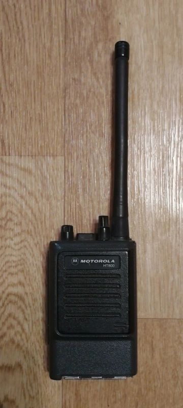 Лот: 17002628. Фото: 1. Motorola HT800. Рации, радиостанции