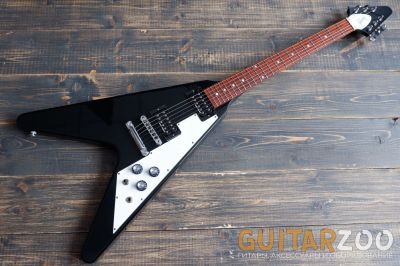 Лот: 21139459. Фото: 1. Gibson Flying V 2017 T Ebony. Гитары
