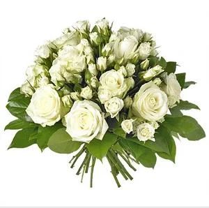Лот: 4758939. Фото: 1. Букет из 16 белых роз и 5 кустовых... Другое (цветы, букеты)