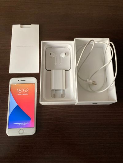 Лот: 16931080. Фото: 1. iPhone 7 32GB Silver. Смартфоны