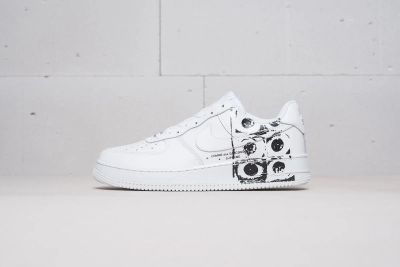 Лот: 11617869. Фото: 1. Кроссовки Nike Air Force 1 Low... Кеды, кроссовки, слипоны