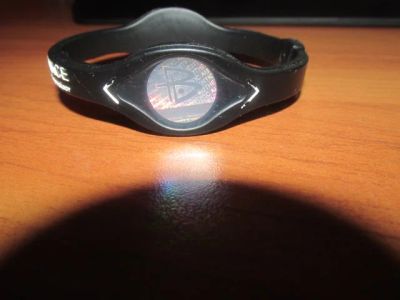 Лот: 3609775. Фото: 1. Браслет Power Balance. Спортивная символика и атрибутика
