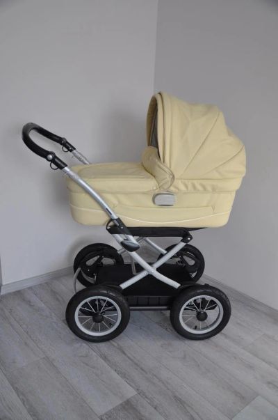 Лот: 6465840. Фото: 1. Коляску Peg-Perego Culla-auto... Коляски