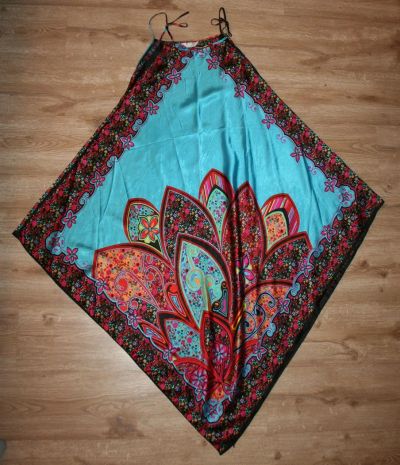 Лот: 3243683. Фото: 1. сарафан на лямках чуток б/у 46размера. Платья