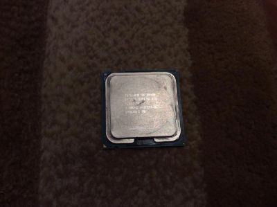Лот: 7016489. Фото: 1. Intel e8400 1333, 6mb, 2x3000. Процессоры