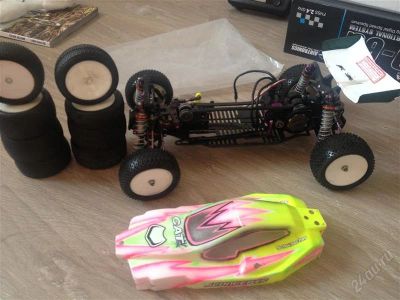 Лот: 2903322. Фото: 1. buggy 1:10. Автомоделизм