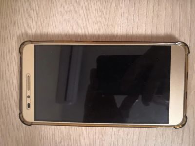 Лот: 16506943. Фото: 1. Смартфон Honor 5x. Смартфоны