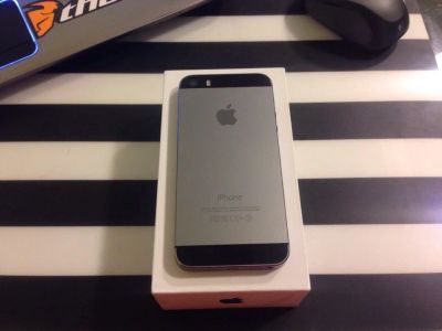 Лот: 5162441. Фото: 1. iphone 5s в идеальном состоянии... Смартфоны