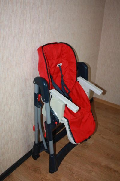 Лот: 8182441. Фото: 1. Стул для кормления. Стульчики для кормления