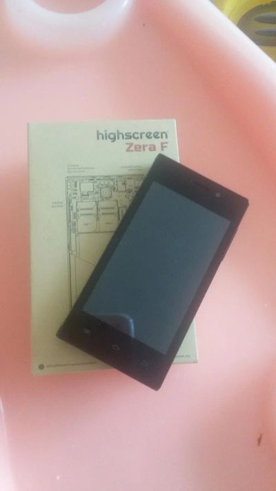 Лот: 6247338. Фото: 1. Highscreen Zera F с рубля на одни... Смартфоны