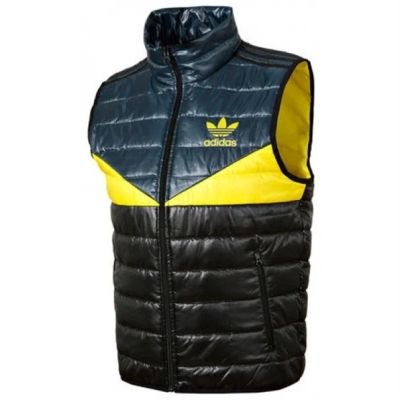 Лот: 7074982. Фото: 1. Жилет Adidas Новый размер 48. Легкие куртки, толстовки