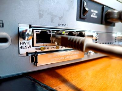 Лот: 25740083. Фото: 1. Оригинал! Cisco hwic-4esw модуль... Маршрутизаторы (роутеры)