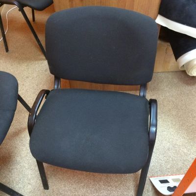 Лот: 5902990. Фото: 1. Продам мягкий офисный стул в хорошем... Другое (офисная мебель и домашние кабинеты)