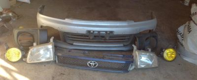 Лот: 5333819. Фото: 1. Передняя часть Toyota Town Ace... Кузов