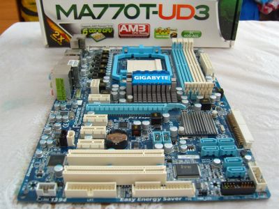Лот: 3594258. Фото: 1. Материнская плата GigaByte GA-MA770T-UD3... Материнские платы
