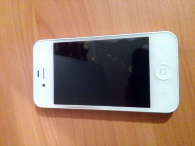 Лот: 7136592. Фото: 1. Продам IPhone 4s,8гб.Торг. Смартфоны