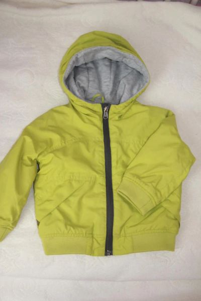 Лот: 7195309. Фото: 1. Продам ветровку ZARA д/м, размер... Верхняя одежда