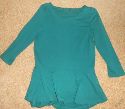 Лот: 5675146. Фото: 1. Кофточка зеленая с баской. Блузы, рубашки, водолазки