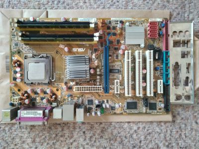 Лот: 17415616. Фото: 1. Комплект: 775 Asus P5B se (c задней... Комплекты запчастей