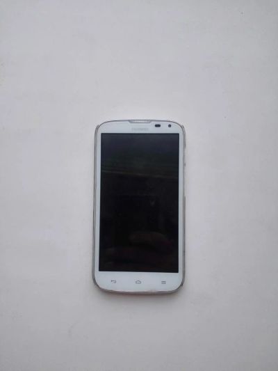 Лот: 7671290. Фото: 1. Huawei G610 в Отличном состоянии. Смартфоны