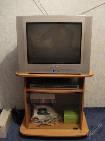 Лот: 59988. Фото: 1. телевизор + tv-тумба+ DVD проигрователь. Телевизоры