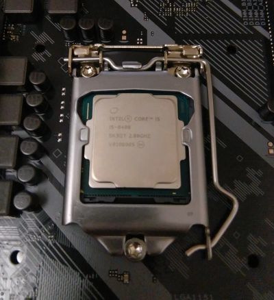 Лот: 20617364. Фото: 1. Процессор Intel Core i5-8400... Процессоры