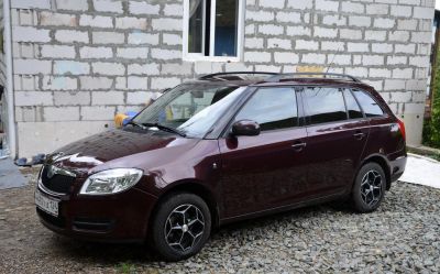 Лот: 5956601. Фото: 1. Продам Skoda Fabia 2 Combi 1.4... Автомобили