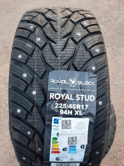Лот: 19568868. Фото: 1. 225/45 R17 Royal Black Royal Stud... Шины