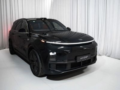 Лот: 25267019. Фото: 1. Внедорожник LiXiang L9 2025. Автомобили