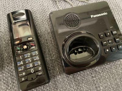 Лот: 19503201. Фото: 1. Panasonic KX-TG8225RU Black. DECT и радиотелефоны