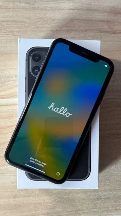 Лот: 19877208. Фото: 1. iPhone 11 128gb Black. Смартфоны