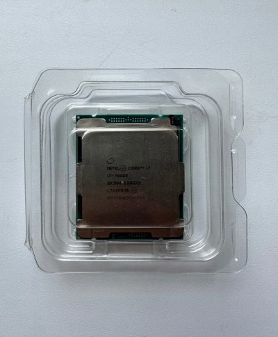 Лот: 20521383. Фото: 1. Процессор Intel Core i7-7800X... Процессоры