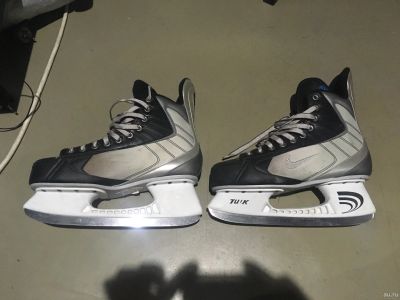 Лот: 14622383. Фото: 1. коньки nike. Коньки