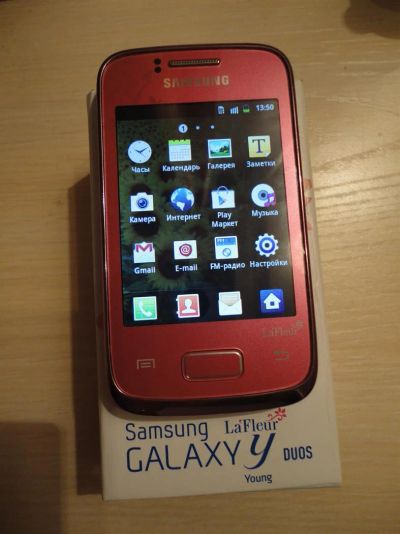 Лот: 3078760. Фото: 1. Гламурный смартфон Samsung S6102... Смартфоны