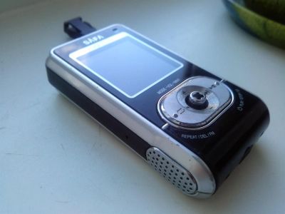 Лот: 2997429. Фото: 1. MP3 плеер 1gb SAFA SR-M890F. Плееры