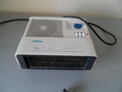 Лот: 10867961. Фото: 1. Тепловентилятор Maestro 2000 W. Обогреватели бытовые