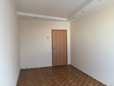 Лот: 4982873. Фото: 1. Продам 4-комнатную квартиру на... Квартиры, студии