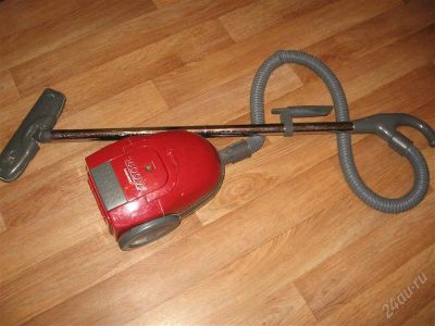 Лот: 1475014. Фото: 1. пылесос DAEWOO 1400W. Инвентарь для уборки