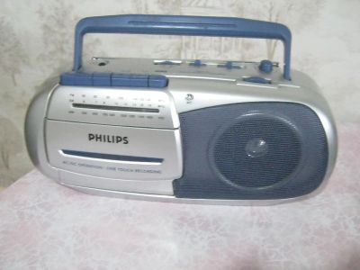 Лот: 25042835. Фото: 1. Радиоприёмник Philips. Тюнеры, радиоприёмники