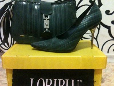 Лот: 1772954. Фото: 1. Loriblu- комплект, туфли и сумочка... Туфли