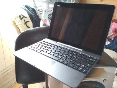 Лот: 11887517. Фото: 1. Планшет 10 дюймов ASUS Transformer... Планшеты