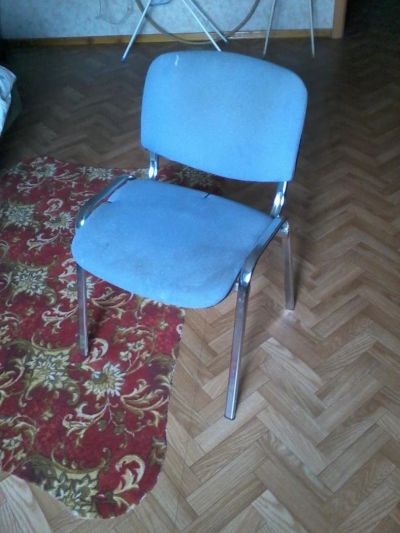 Лот: 9987494. Фото: 1. Стул офисный с неродными спинками... Стулья и кресла офисные