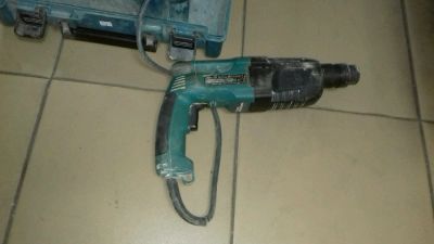 Лот: 11285816. Фото: 1. Перфоратор Makita hr2450 (3396... Электроинструмент