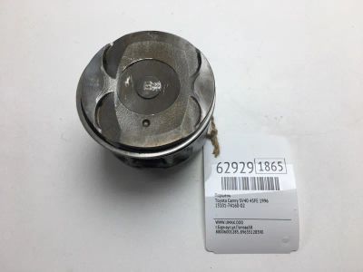 Лот: 20402172. Фото: 1. Поршень Toyota Camry 1996 131017416002... Двигатель и элементы двигателя