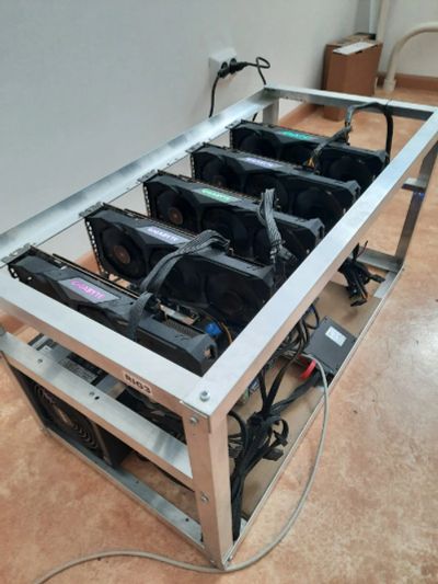 Лот: 17279749. Фото: 1. Майнинг ферма 5x5600 xt 6GB. Майнинг фермы, товары для майнинга