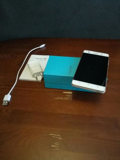 Лот: 10679684. Фото: 1. honor 4c. Смартфоны