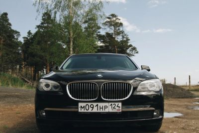 Лот: 9691588. Фото: 1. А/М БМВ 750 LI. Автомобили