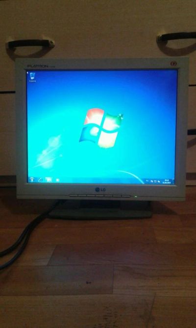 Лот: 8108944. Фото: 1. монитор LG Flatron l1515s, диагональ... ЖК-мониторы